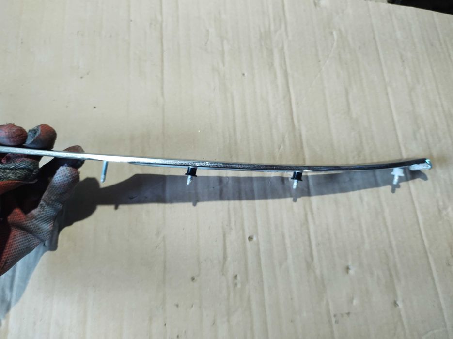 Декоративна Лайсна Предна Лява Врата Mercedes E class W211 V6 Tmodel