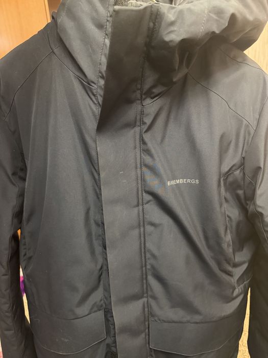 Продам зимнюю мужскую куртку