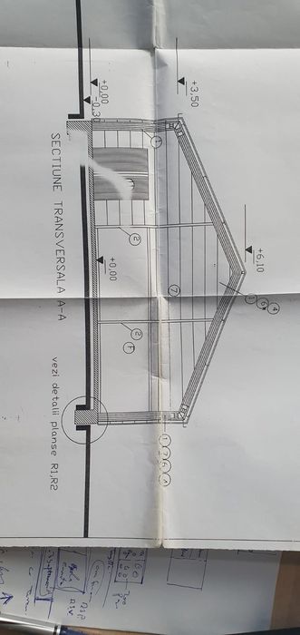 Vand hala din structura metalica, 700mp cu deschidere de 12m