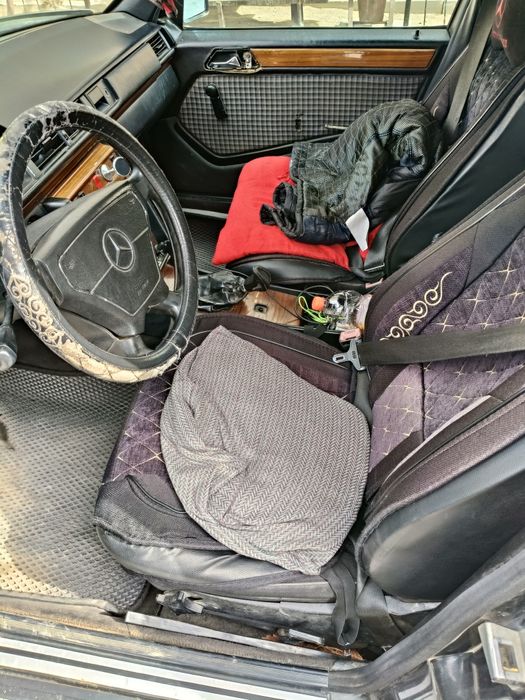 Мерседес 124 кузов 2.2 объем