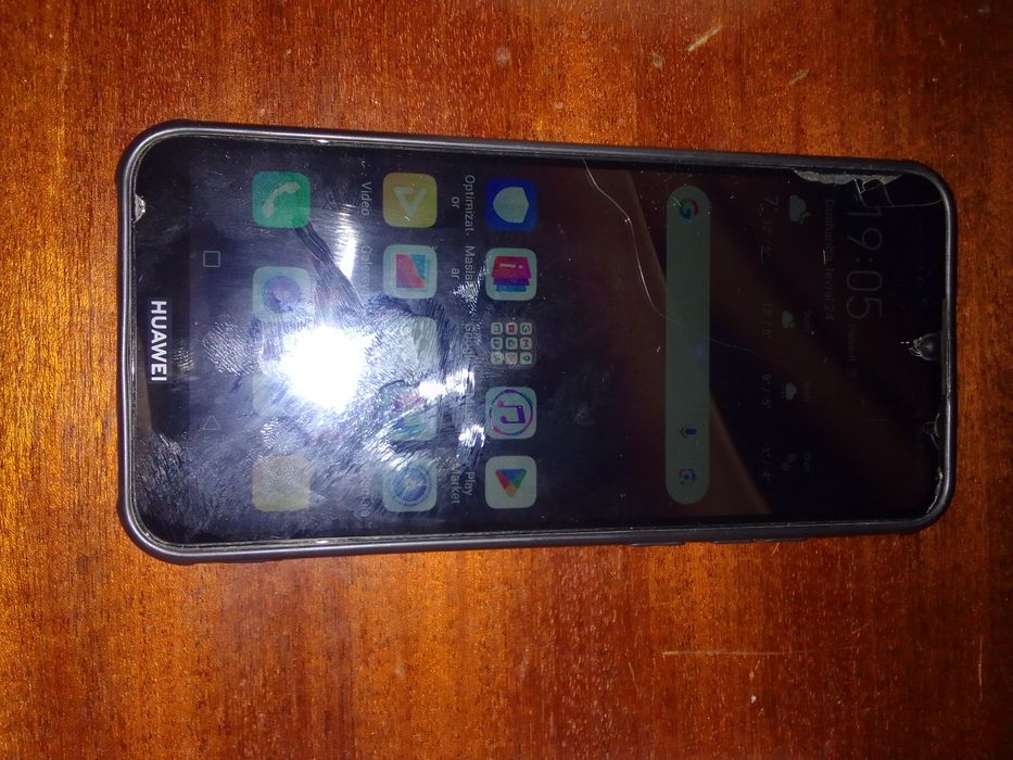 HUAWEI Y6 2019 narxi kelishiladi