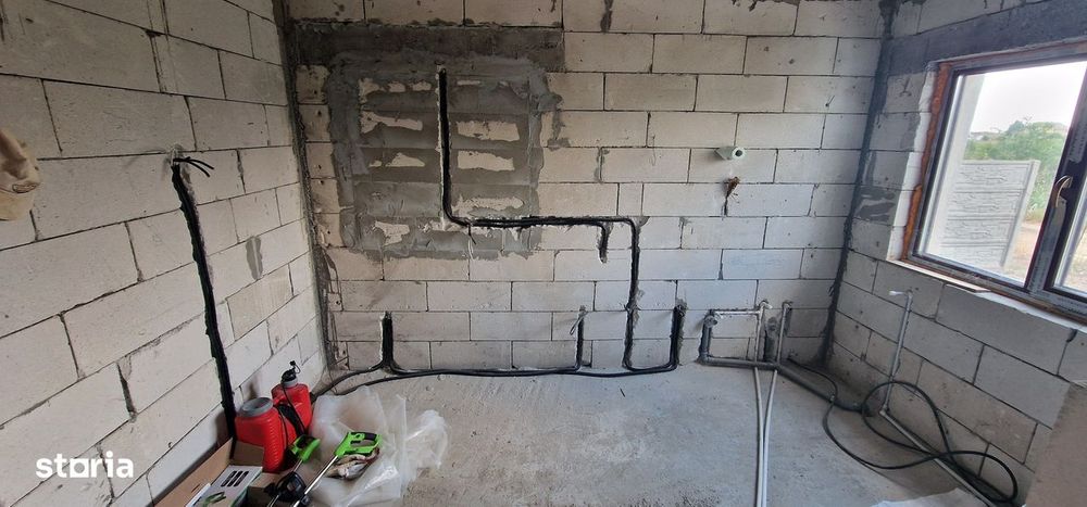 Vila P+1, zona linistita, pentru doua famili.
