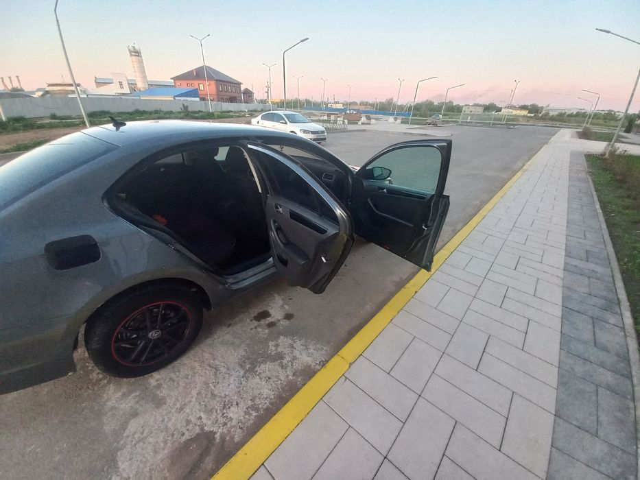 Продам автомобиль.