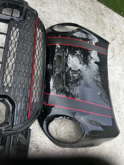 Bară față grilă capotă motor mini one-cooper.F56.F55.