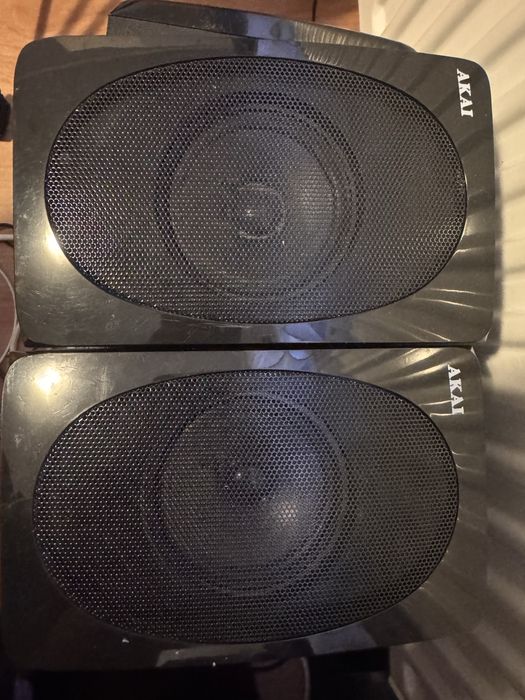 Boxe AKAI 5117BT