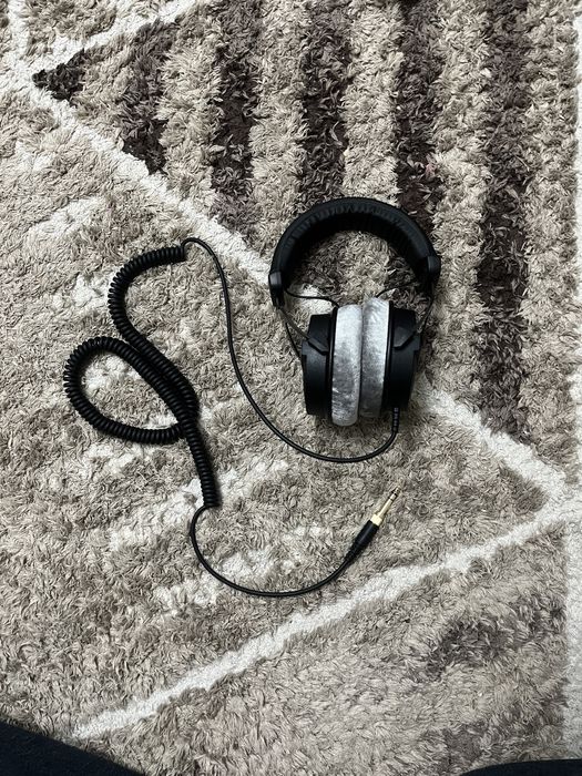 Beyerdynamic DT 990 Pro