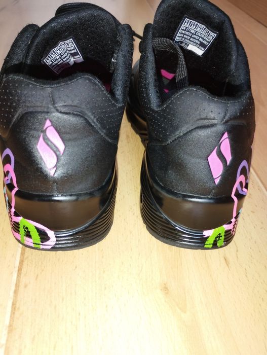 Skechers кожени н.36.5/23.5 см и н.37/24 см стелка