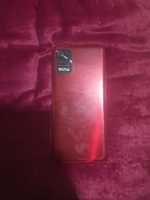 LG Q 52 64gb kelishamiz