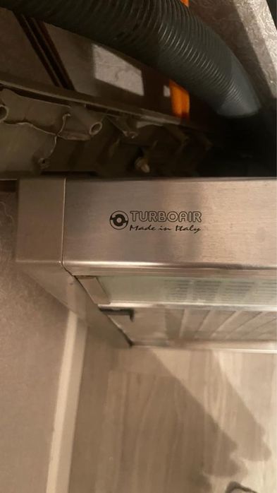 продам вытяжку Kaiser