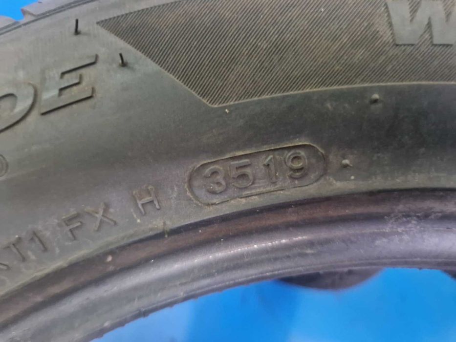 2 Hankook R17 215/55
зимни гуми DOT3519