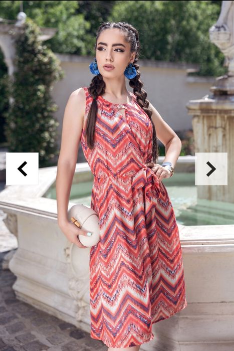 Два вида рокля LUCY