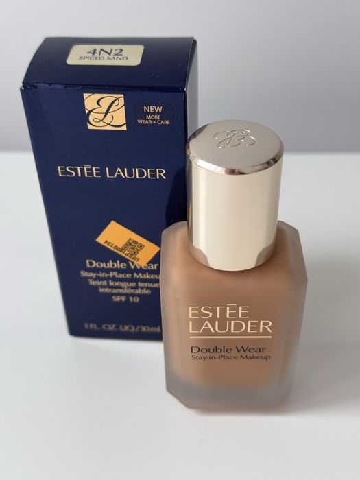 Фондьотен Estee Lauder Double Wear 4N2