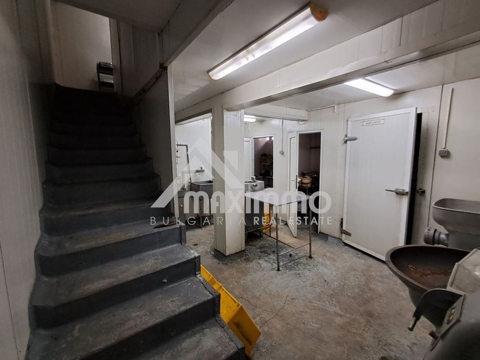 Продава се Магазин в Варна, Левски - 140 кв.м за 1622 €/кв.м - Снимка #11