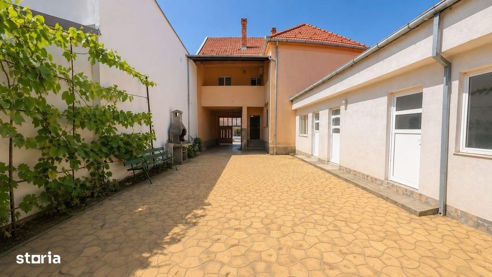 Casă cu 3 dormitoare și teren de 539 mp, Satu Mare str St, O Iosif