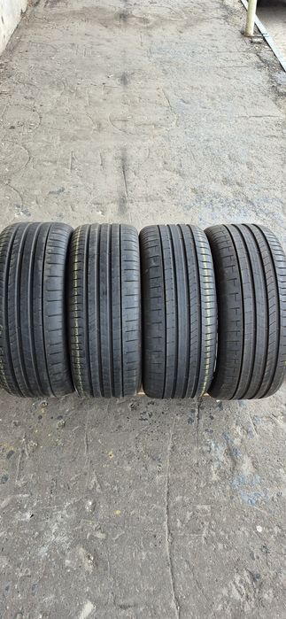 4 anvelope vara Pirelli 255/35/21.Pretul este pe bucata.
