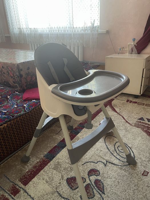 Продам стул для копмления.