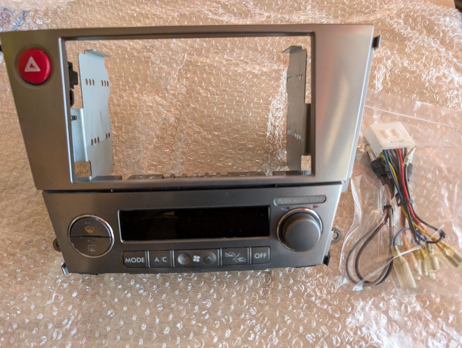 Кит за мултимедия за Субару аутбек с модул за климатик