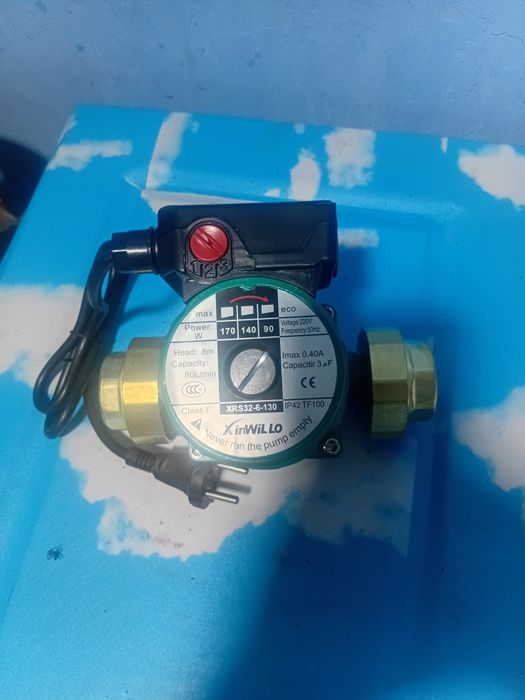 Продам поверхностный насос.