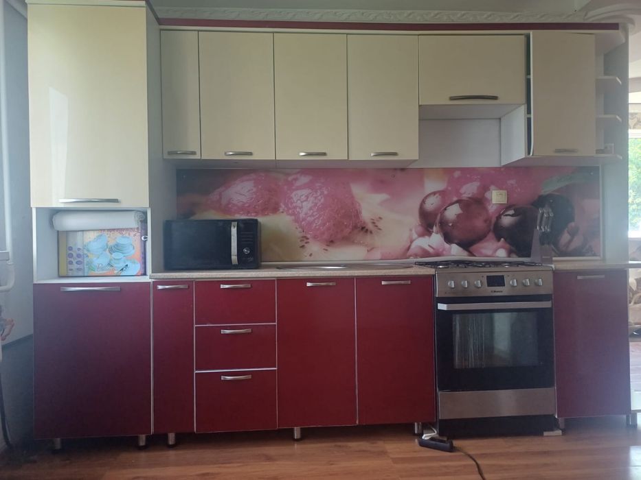 Продам кухонный гарнитур