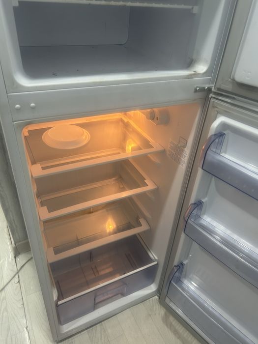 Продается холодильник