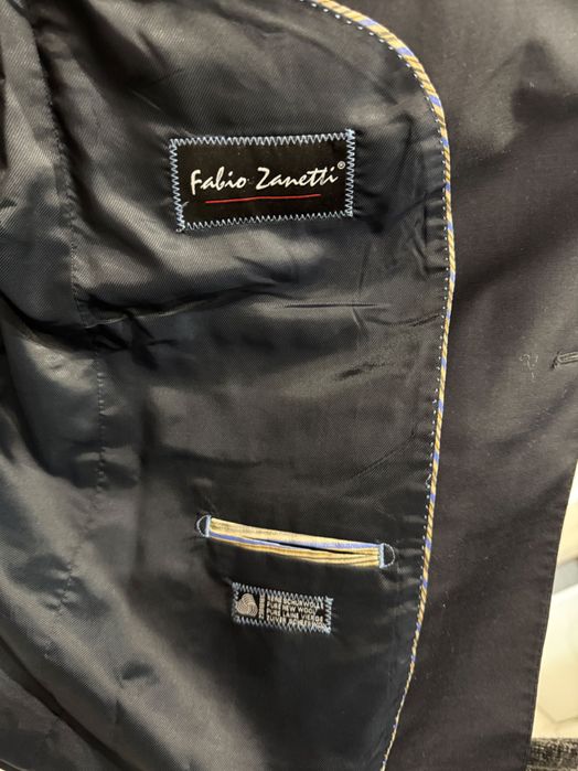 Тъмносин мъжки официален костюм - сако и панталон - италиански