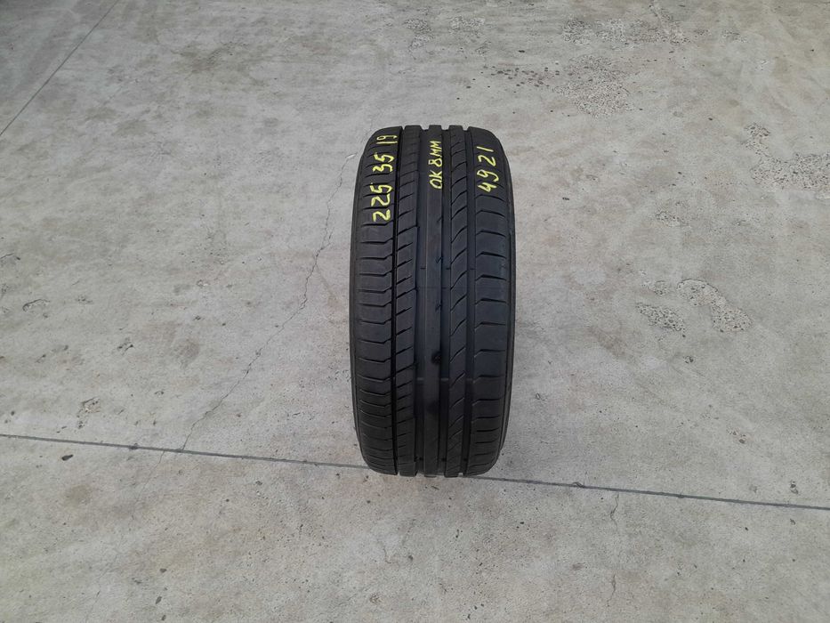 O anvelopa vara 225 35 19 continental sportcontact 5P cu 8 mm 4921