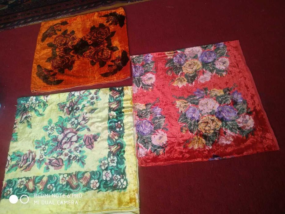 Отдам  подушки  10 шт