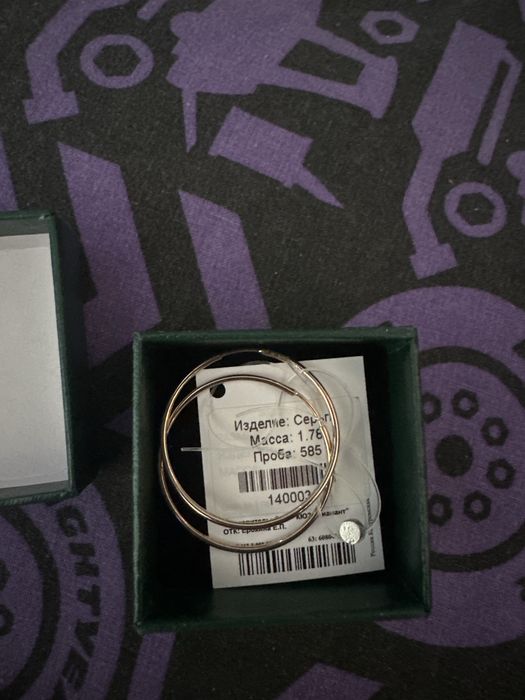 Продам новые золотые серьги конго.