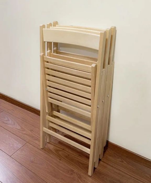 Продам складные деревяные стулья