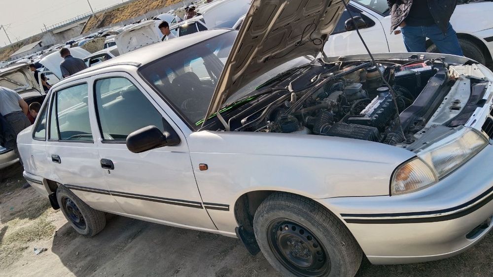 Nexia 1. 1.5L Jizzax viloyati Forish tumanida