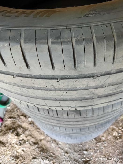 Продам два баллона, шины - резину HANKOOK 275/55ZR20, MADIN IN KOREA