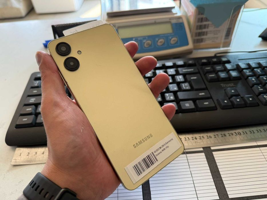 Мобилен телефон Samsung Galaxy A06