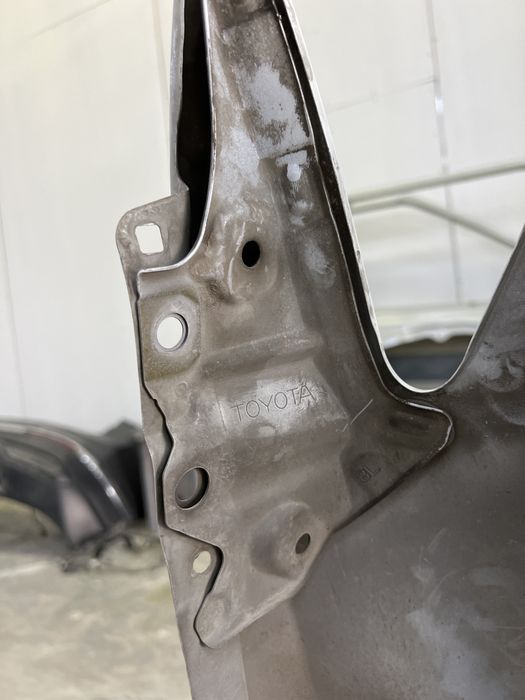 Крыло переднее левое камри 70/75