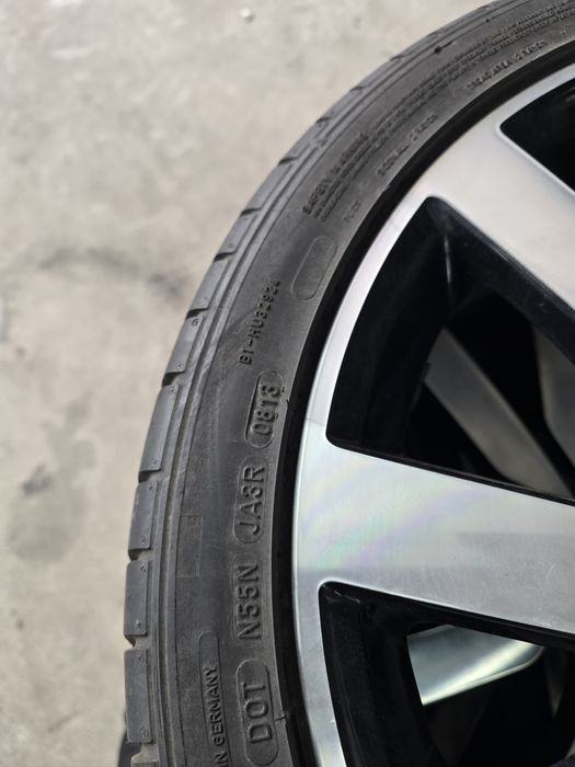 4 Броя 225/40/18 Dunlop 6mm