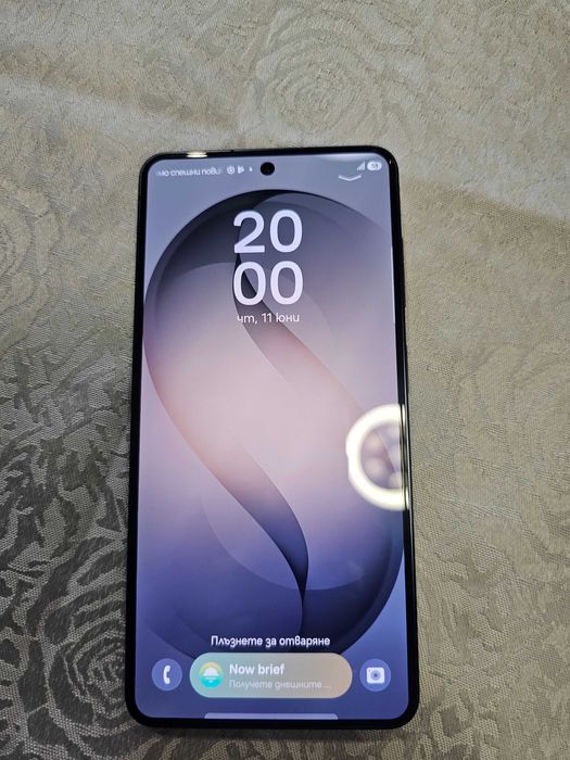 Телефон Samsung s26