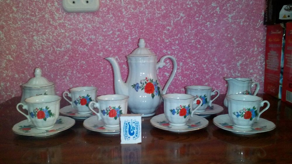 Продаётся сервиз