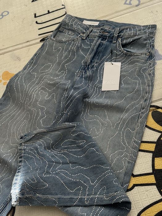 Дънки ZARA с камъни 36 размер