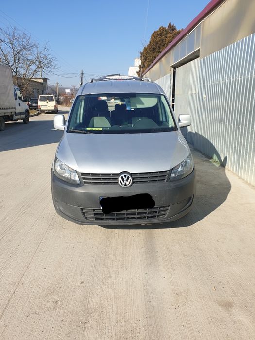 Inchiriez duba Ford si VW