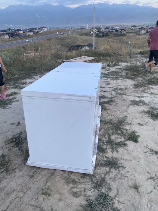 морозильник новый