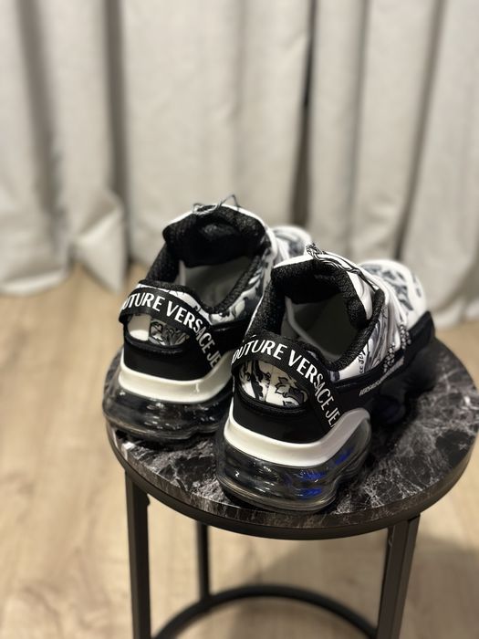 Мъжки обувки Versace