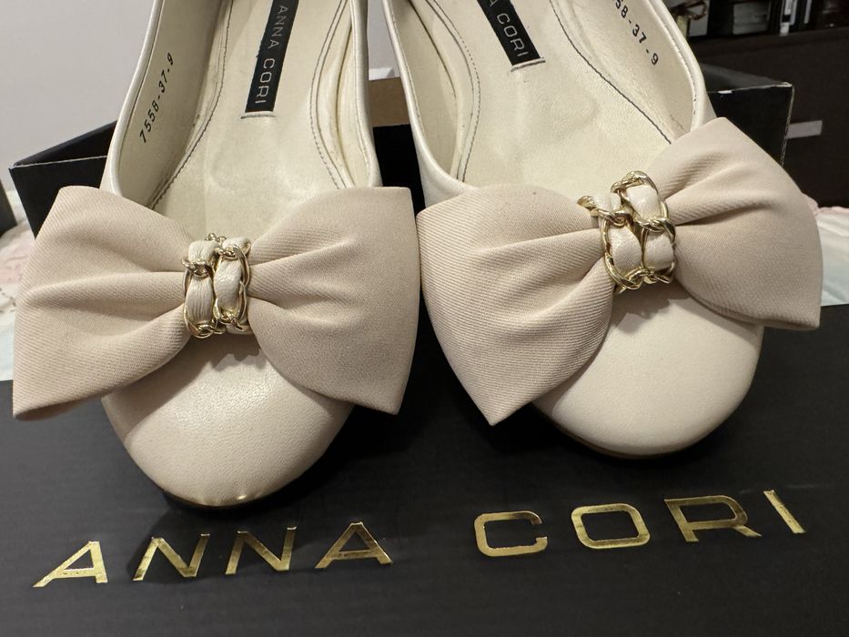 Balerini albi din piele - Anna Cori