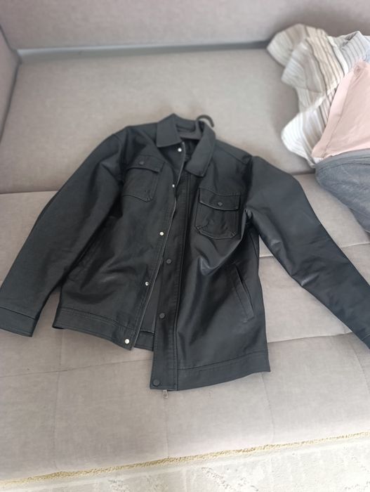 Продам кожаную куртку