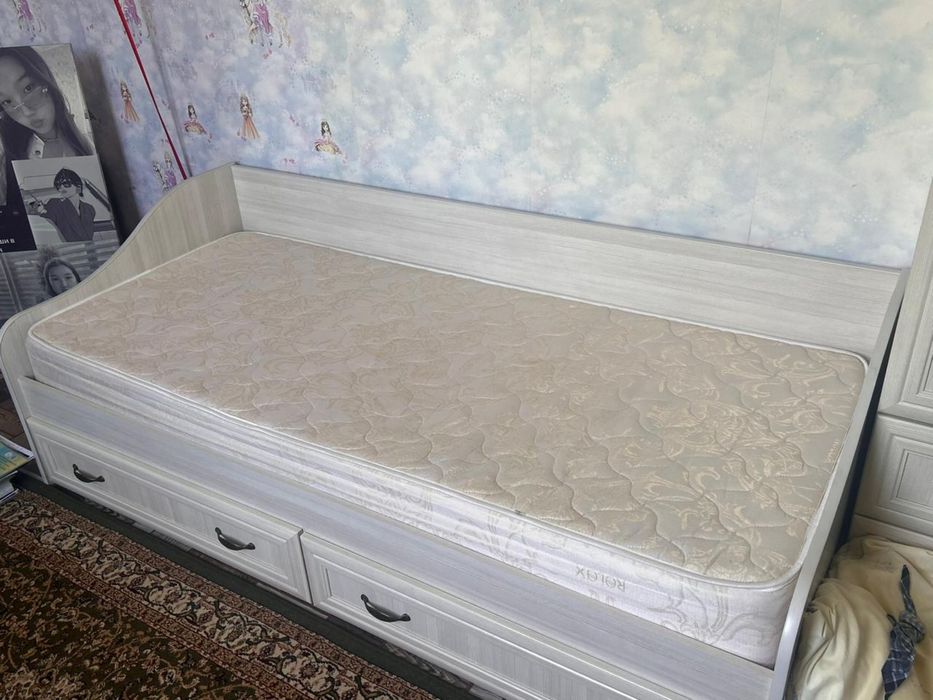 Кровать односпальная
