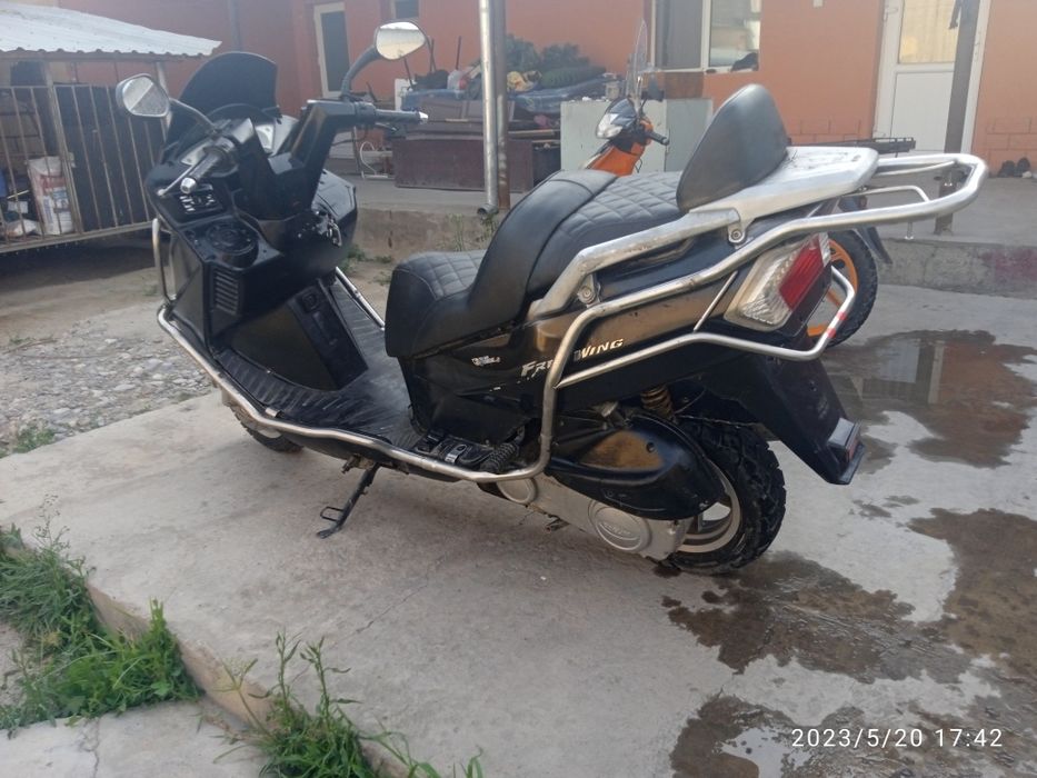 Skuter Delim maksi 150 kub