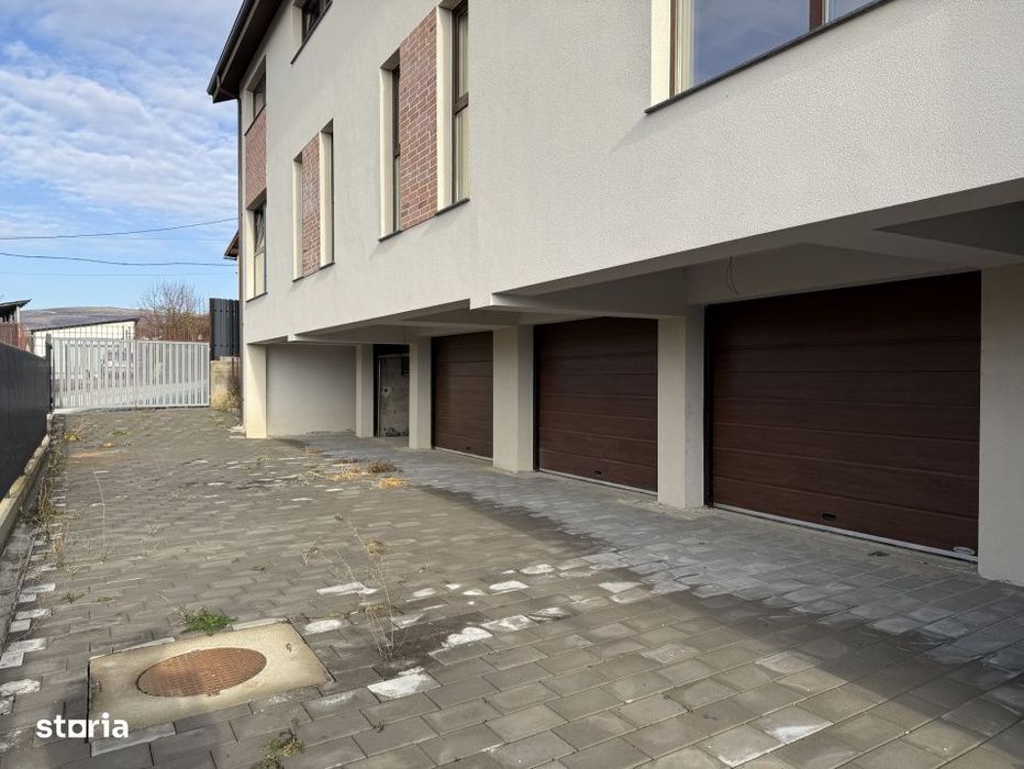 Casa de vanzare 134mp + 240mp | Zona Auchan Iris | CF | 2 garaje