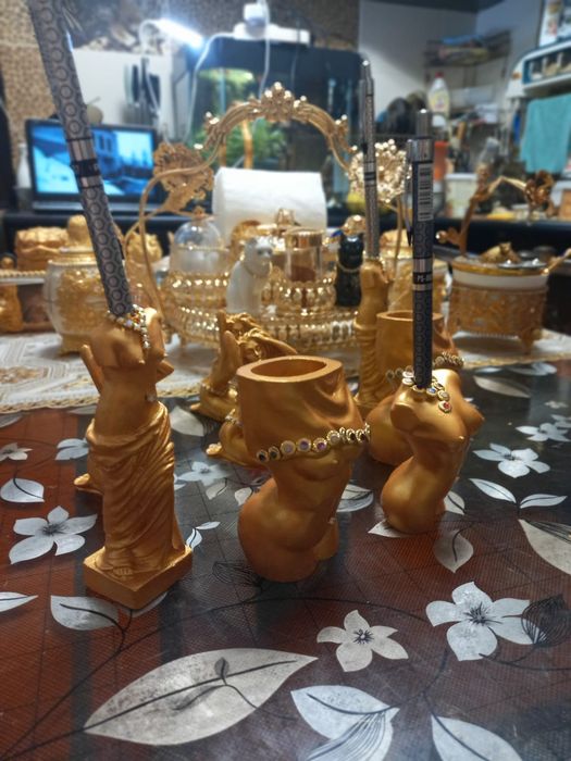 Подарки родным,друзьям.