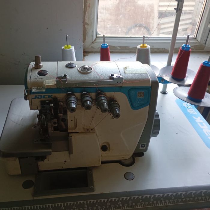 Jak E4s тігін машинасы