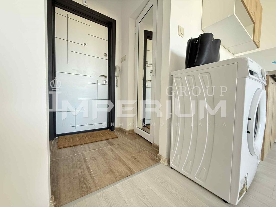 Продава се Едностаен апартамент в Варна, Изгрев - 25 кв.м за 2596 €/кв.м - Снимка #4