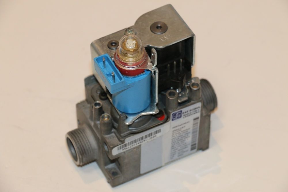 Vana gaz centrala termica Ariston UNO 24 mffi si Microtec 23 mffi