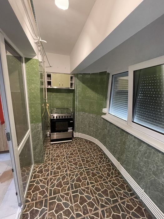 OCAZIE RARĂ – Garsoniera cât un apartament+ boxa generoasă, TULCEA